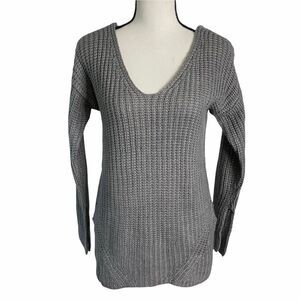 Pink Rose Gray V-Neck Tunic‎ Sweater